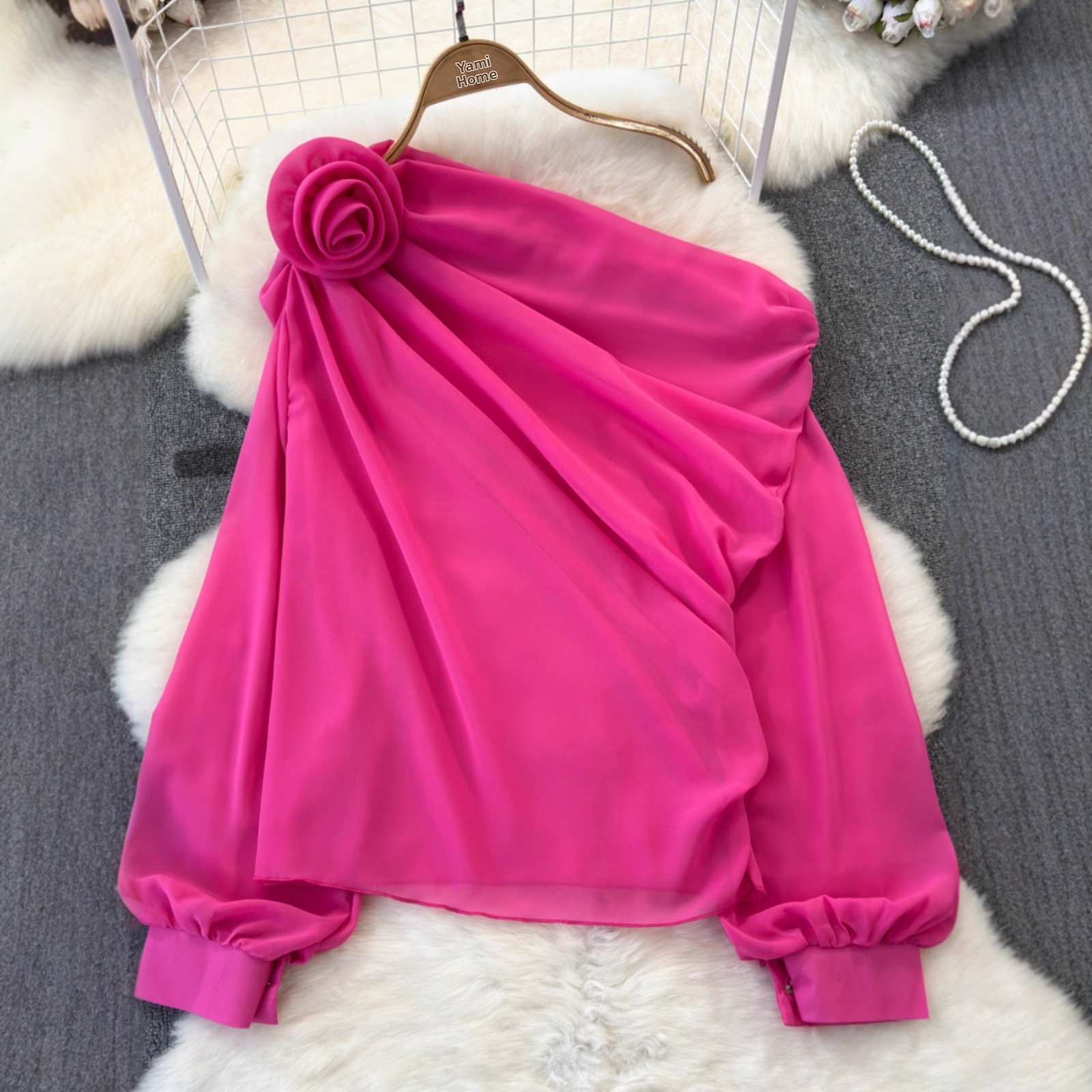 Lässige Chiffonbluse für Damen mit schulterfreiem Schnitt, europäisches und amerikanisches Modedesign, dreidimensionaler Blumendruck, figurformendes Oberteil für Frühling und Herbst_voghion.com