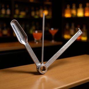 ��������һ����ͨ�l�๦�ܟ����������ߌ�����Ƥ�ױ�y���ß���