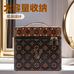 New Portable Large Capacity Cosmetic Bag Women's Flower High-end Portable Multi-functional Cosmetic Storage Box V-letter Mother