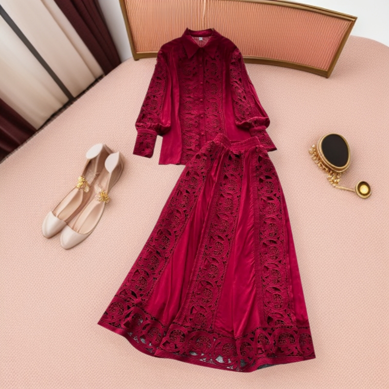 Elegante completo da donna in stile corte, composto da due pezzi, camicetta a maniche lunghe con bordi in pizzo e gonna a vita alta. Versatile tavolozza di colori._voghion.com