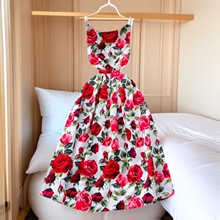 欧美高级感小洋装女名媛时尚印花圆领收腰压褶大摆蓬蓬无袖连衣裙