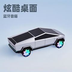 新款汽车模型蓝牙音箱赛博皮卡炫酷桌面摆件无线充电蓝牙音响现货