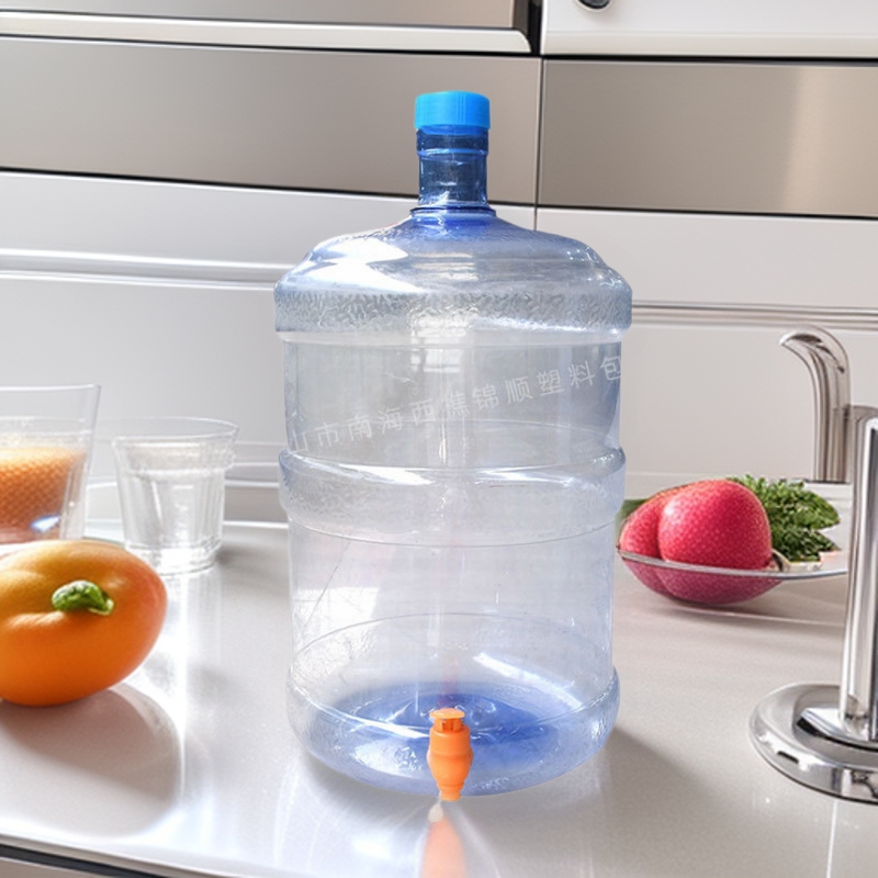 厂家直供食品级五加仑18.9升螺口桶压口桶带水龙头酒桶纯净水桶塑