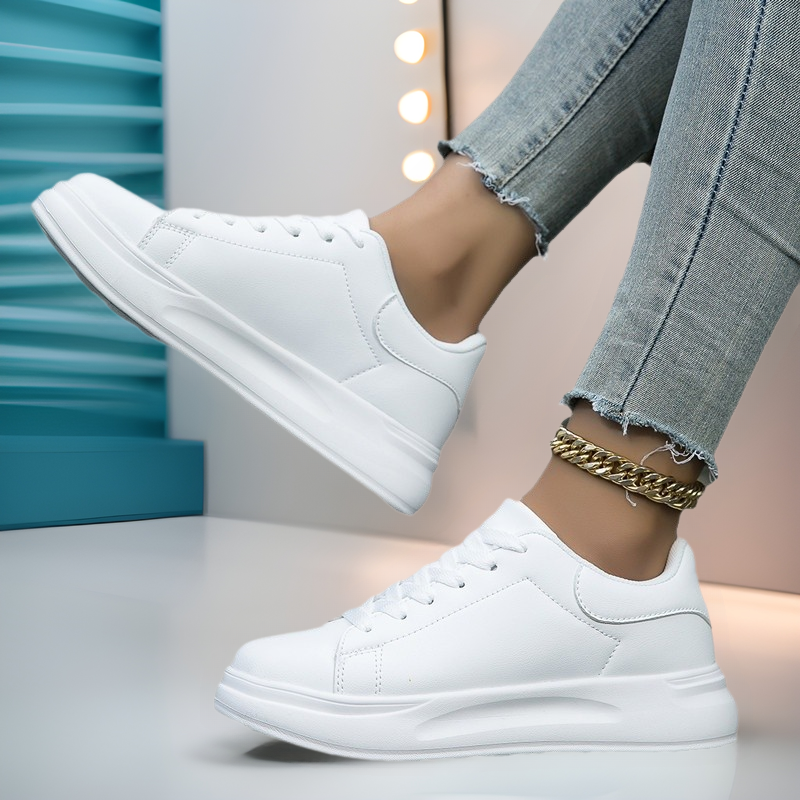 Cross-border plus size White Shoes for Men and Women Spring Autumn Leather Waterproof Casual sneaker Youth Casual Board Shoes