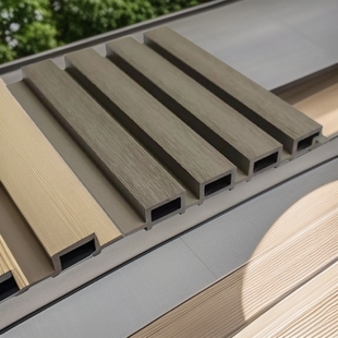 Outdoor and Indoor Roof Plastic Wood Great Wall Panels, Anti-Corrosion, Suitable for Villa Courtyard and Park Fencing, with Sun Protection and Anti-Slip Flooring