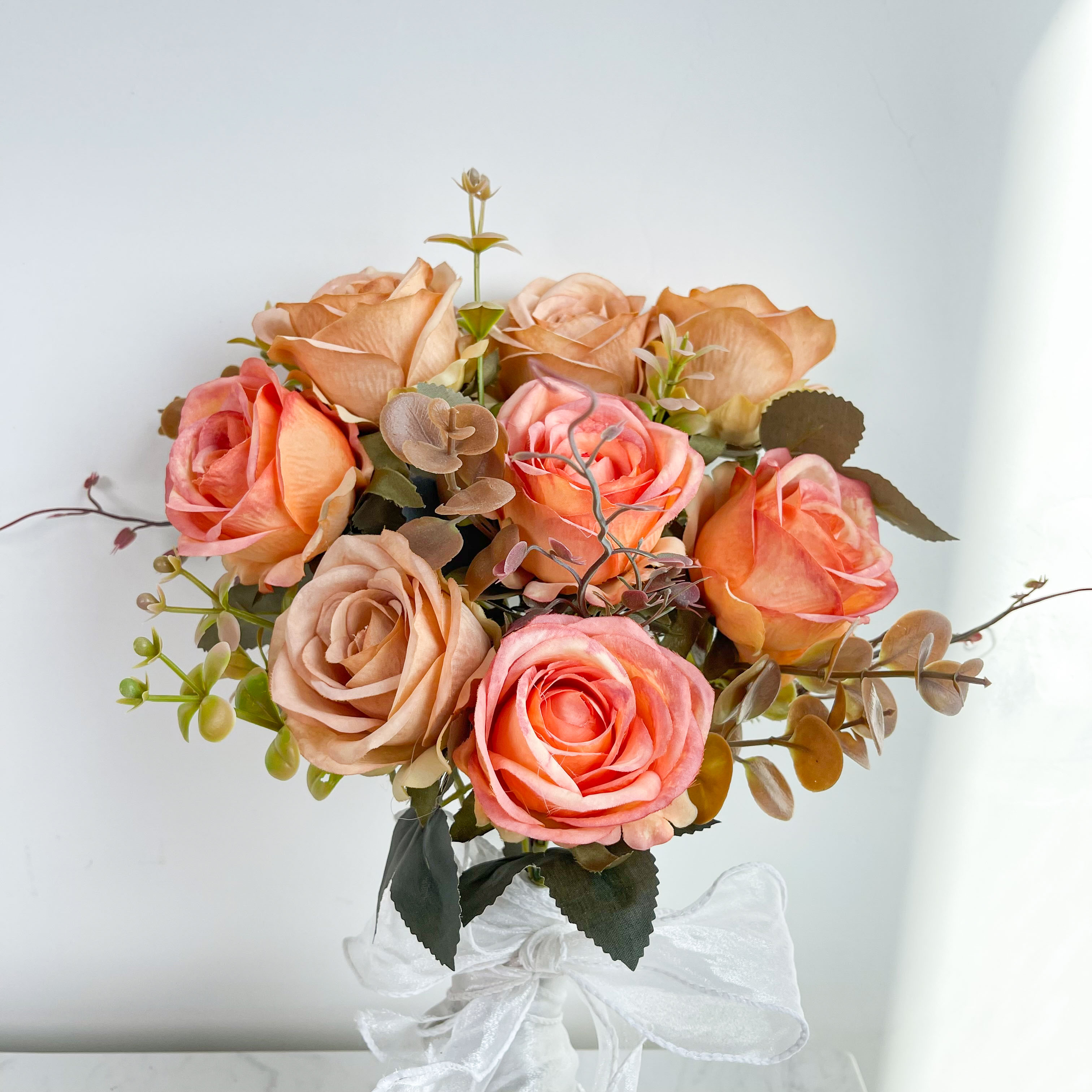 Buquê de rosas estilo europeu de nove cabeças laranja-rosa