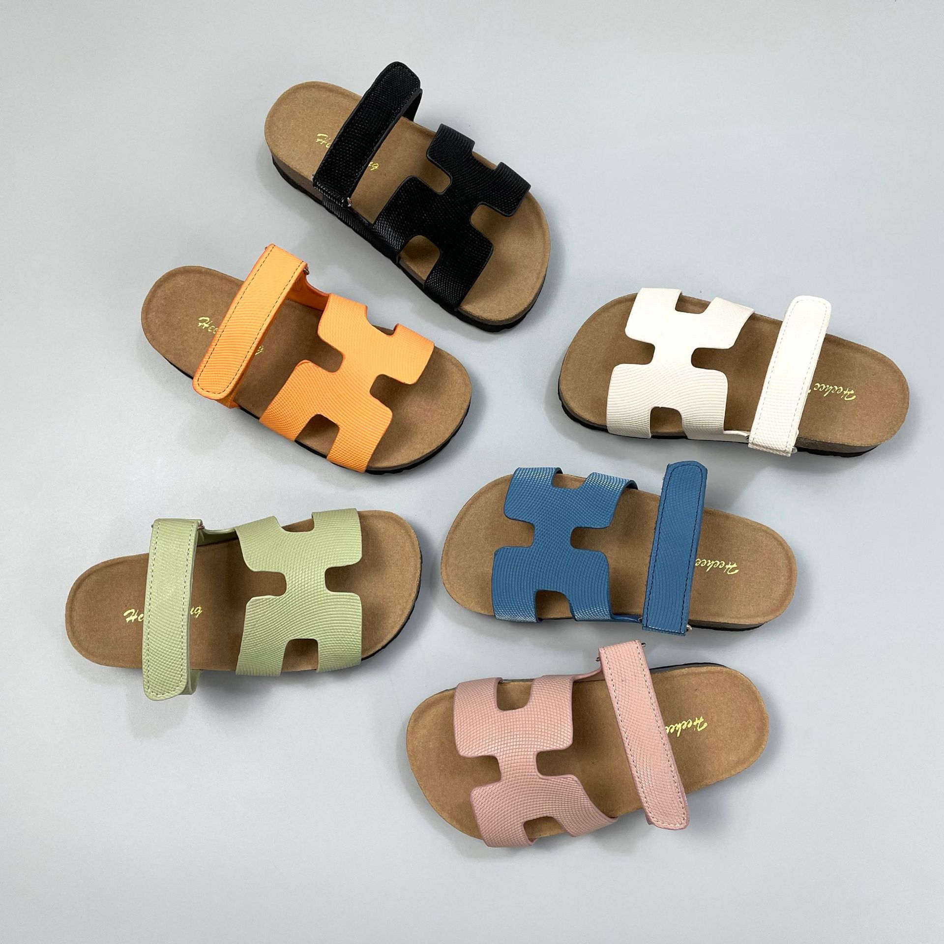 Trendy Girls' Sandals 2025 Summer New Non-Slip Soft-Soled Children's Cork Slip-On Sandals for Outdoor Wear Beach Shoes