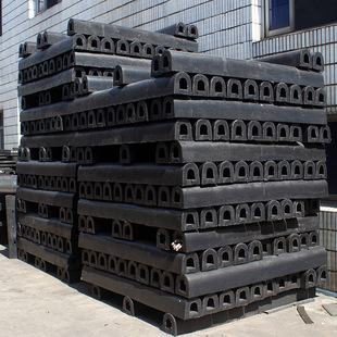 Dingke Dock Port D-Type Fender Rubber Anti-Collision Block Strip Pier Beam Shore Arch Round Sa Marine Da300