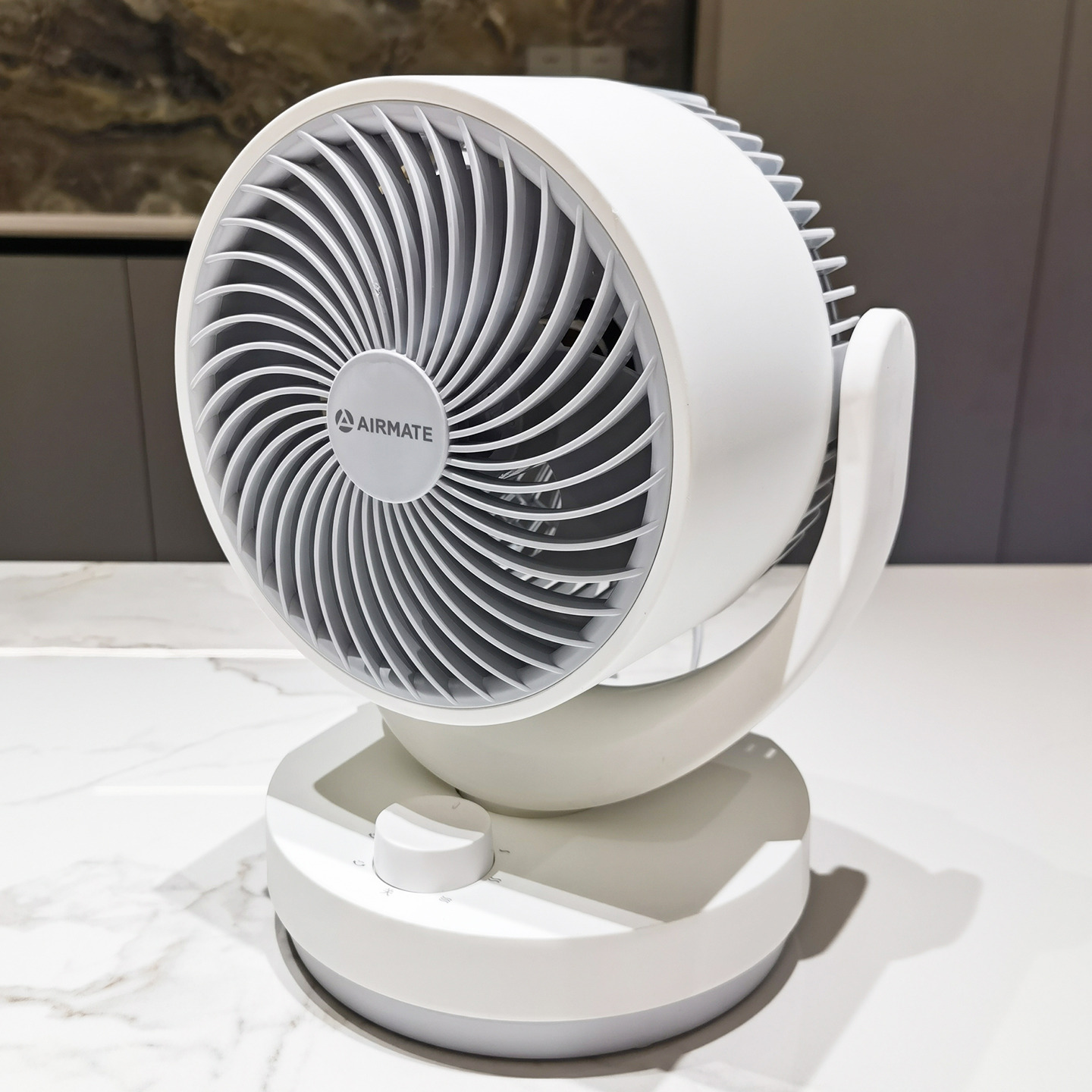 Airmate Ca15-X28 Air Circulation Fan Electric Fan Table Fan Household Small Fan Office Desktop Oscillating Air Supply