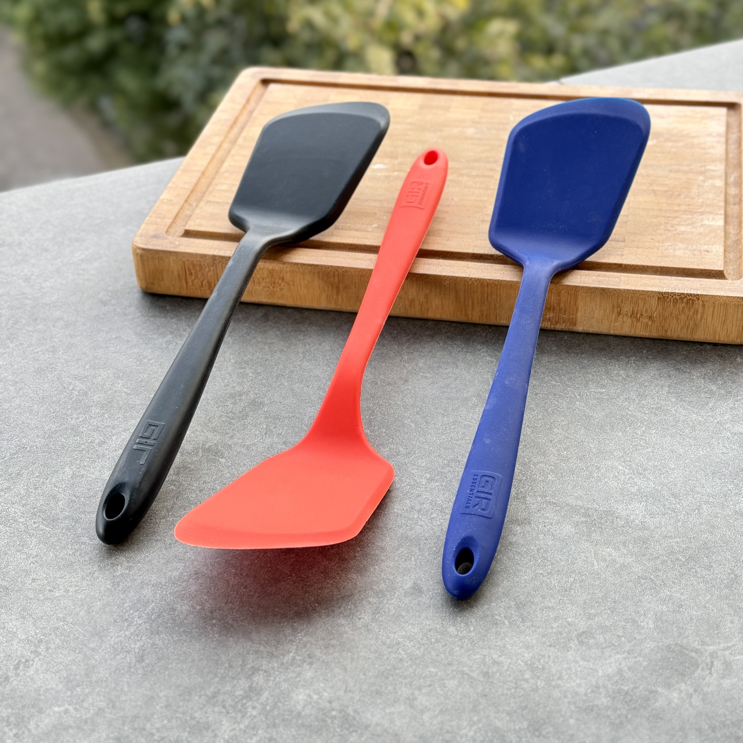 Yu Mama Special Price 3.9 Food-Grade Silicone Integrated Slant Spatula High Temperature Resistant Household Spatula for Cooking and Frying Fish
