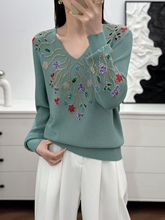 新款大码女装 高档时尚提花V领钉珠针织6羊毛 宽松大版女装