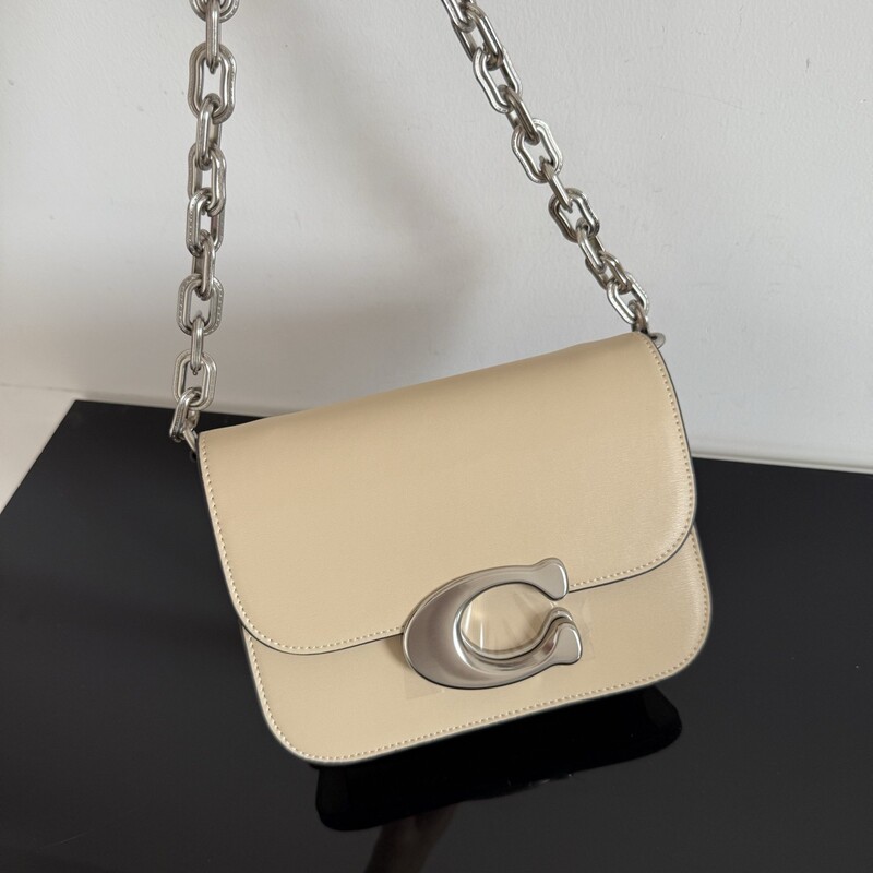 Kouchi's new women's bag idol messenger bag with coated monogram leather chain strap, single shoulder crossbody flap tofu bag