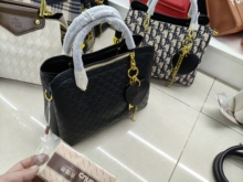 ����Ů��2025�¿�r����֦�y����μ�б����K����P���