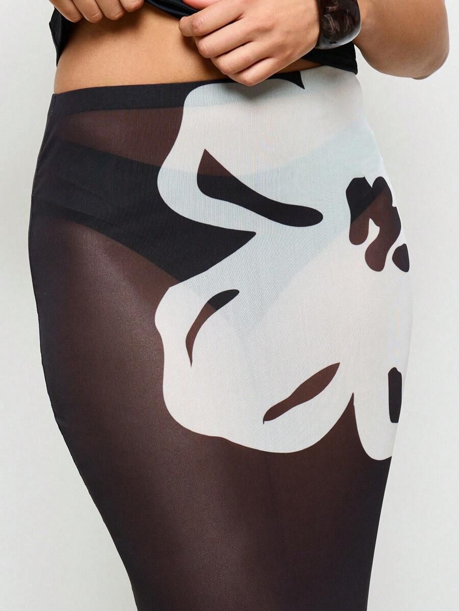 Damen Midirock Aus Transparentem Mesh Mit Floralem Print Am Strand_voghion.com