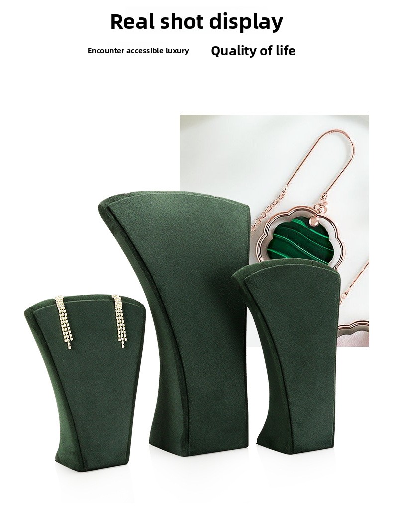 A044- (17-21) green velvet scalloped leather necklace - (xuyue) details page _