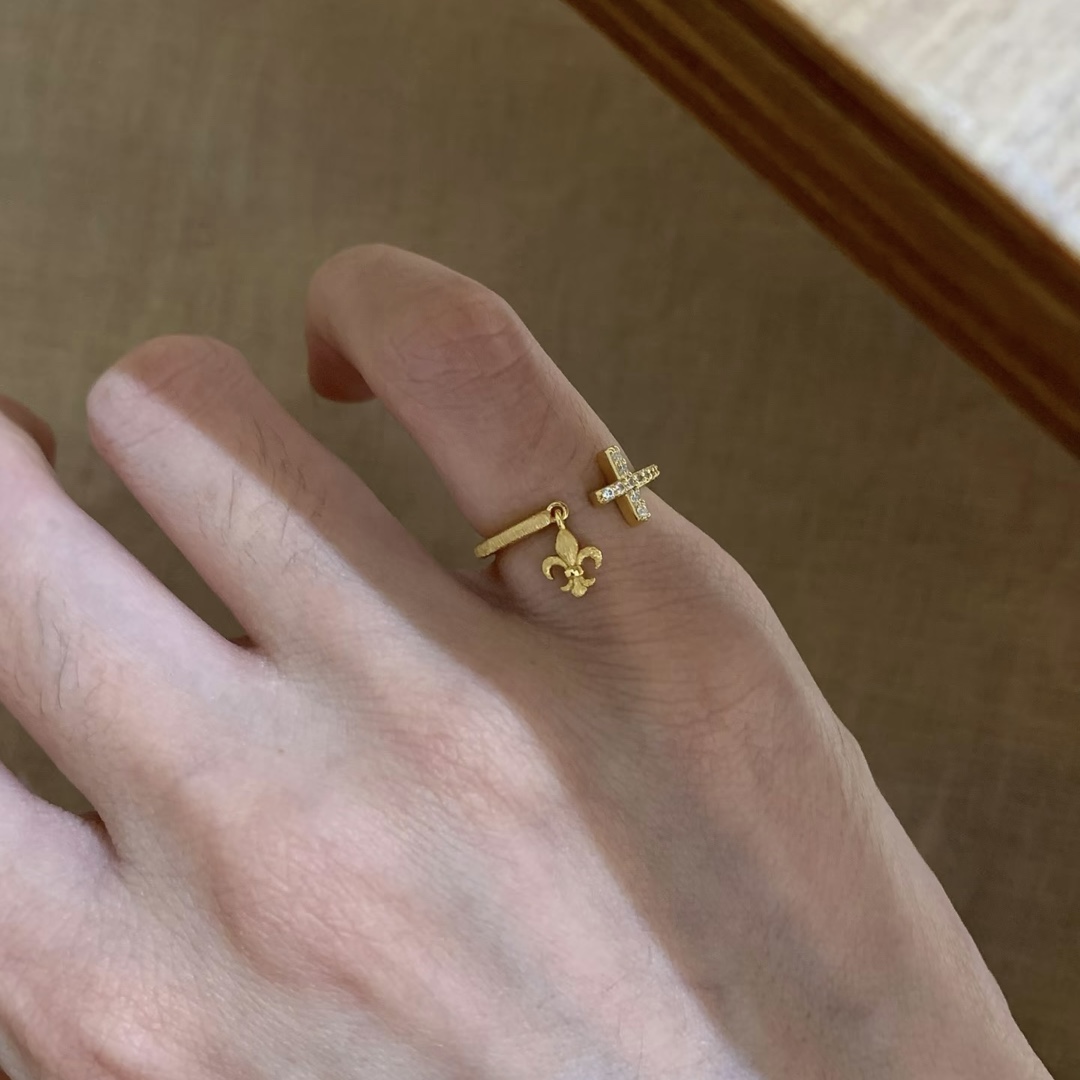 Xiaohongshu's New Cross Iris Tail Ring for Women, High-End, Light Luxury, Niche Tail Finger Ring, Dropshipping