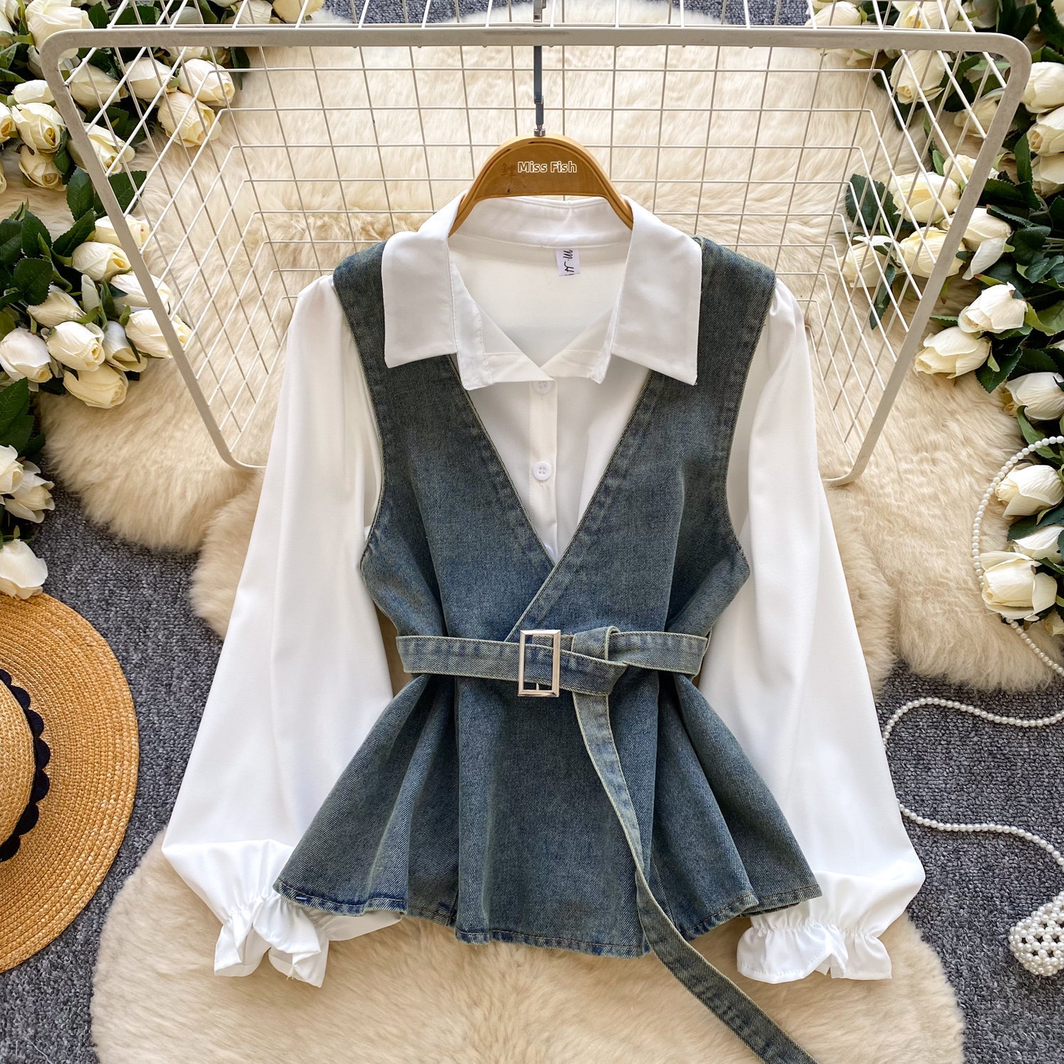 Conjunto feminino de duas peças colete e cardigã em tricô_voghion.com