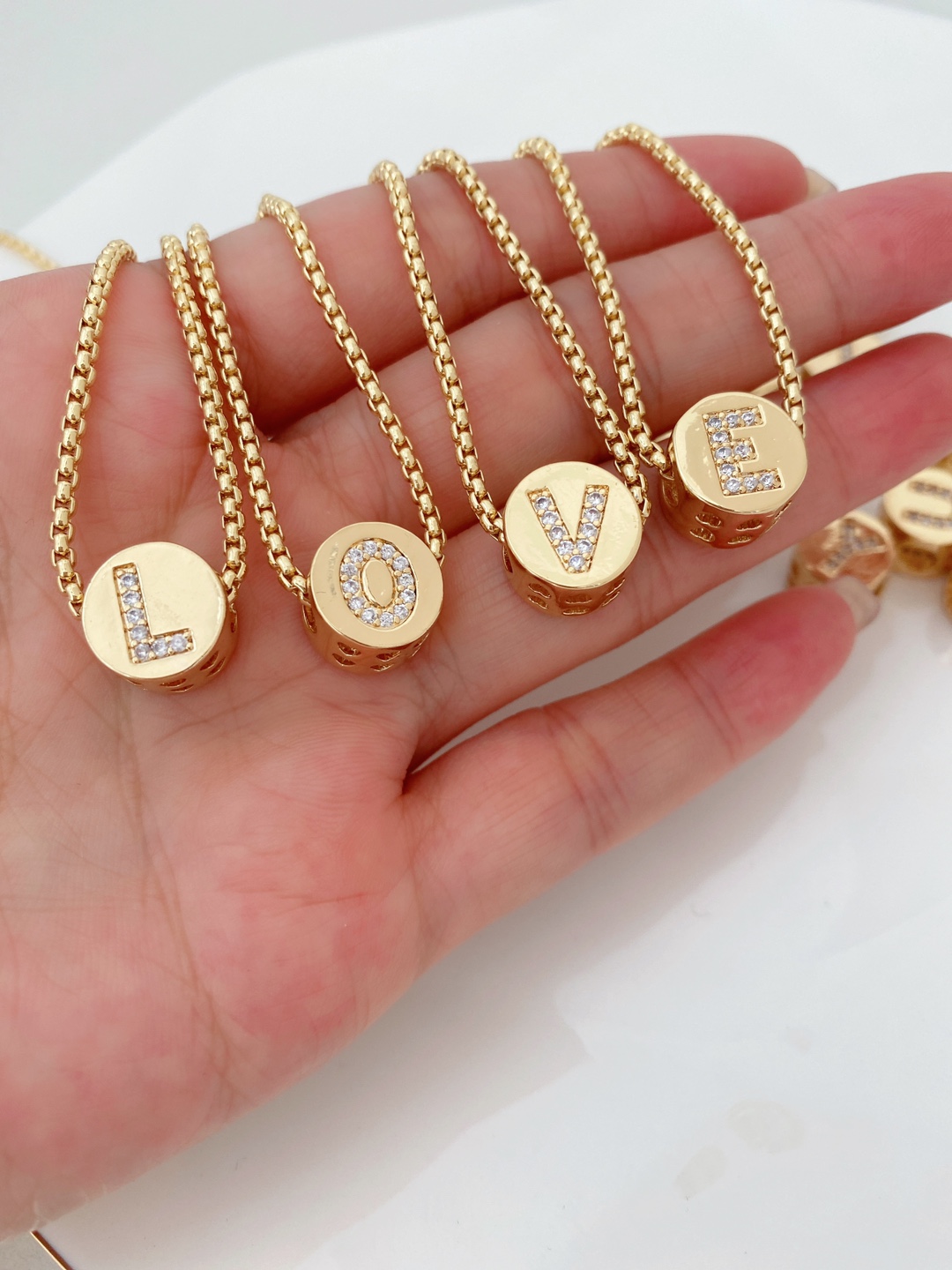 DIY Jewelry Accessories Classification 1 Piece Quantity Copper Material 1 Piece 11.8mm Copper Zircon Letter Beads