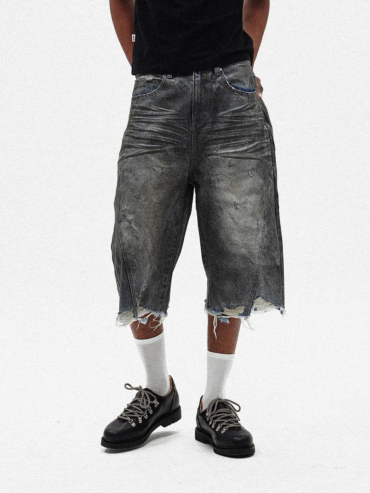 Distressed Mud-Dye Denim Shorts - Vintage Washed A-Line Cropped Pants With Frayed Hem & Cat Whisker Details, Indigo Blue_mkmklike.com