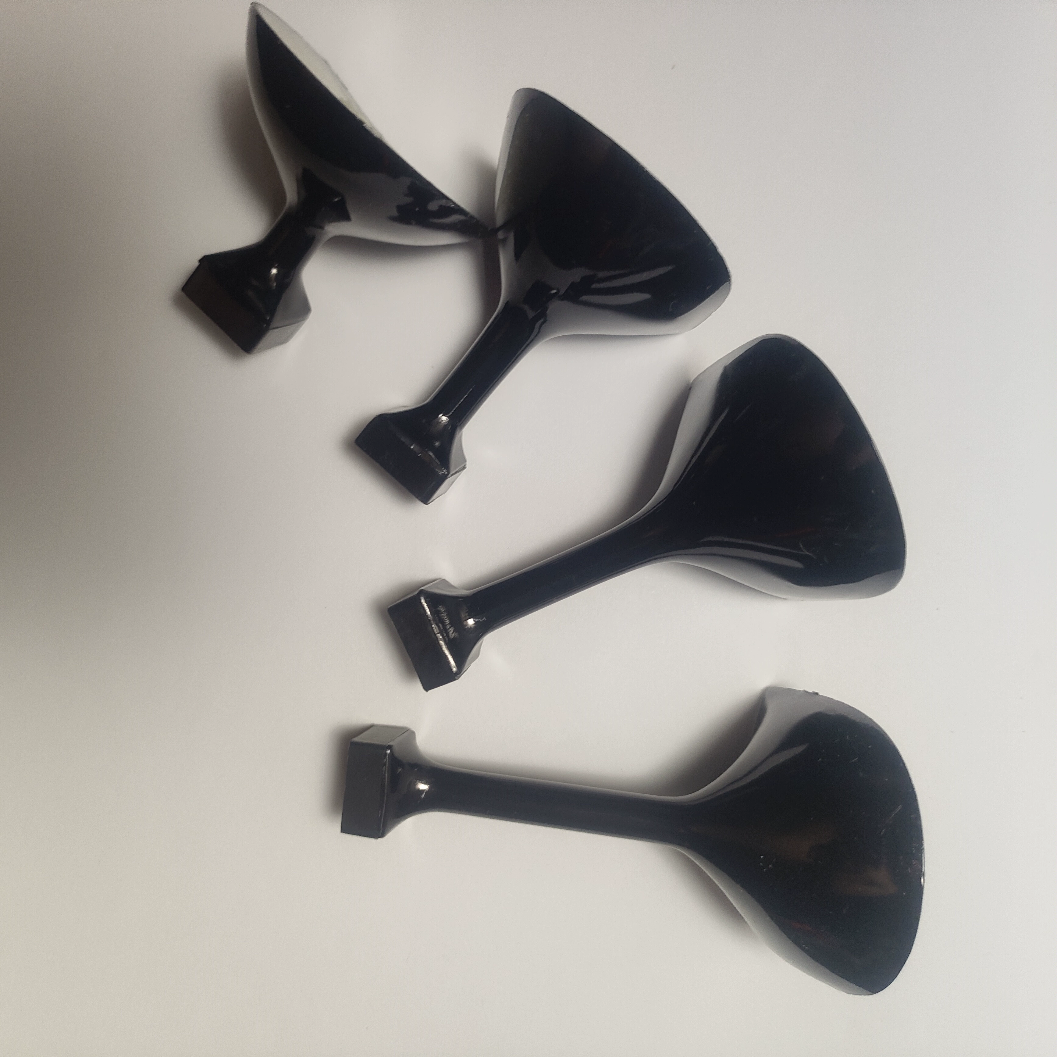Обувь, черные сменные винные бокалы high heels