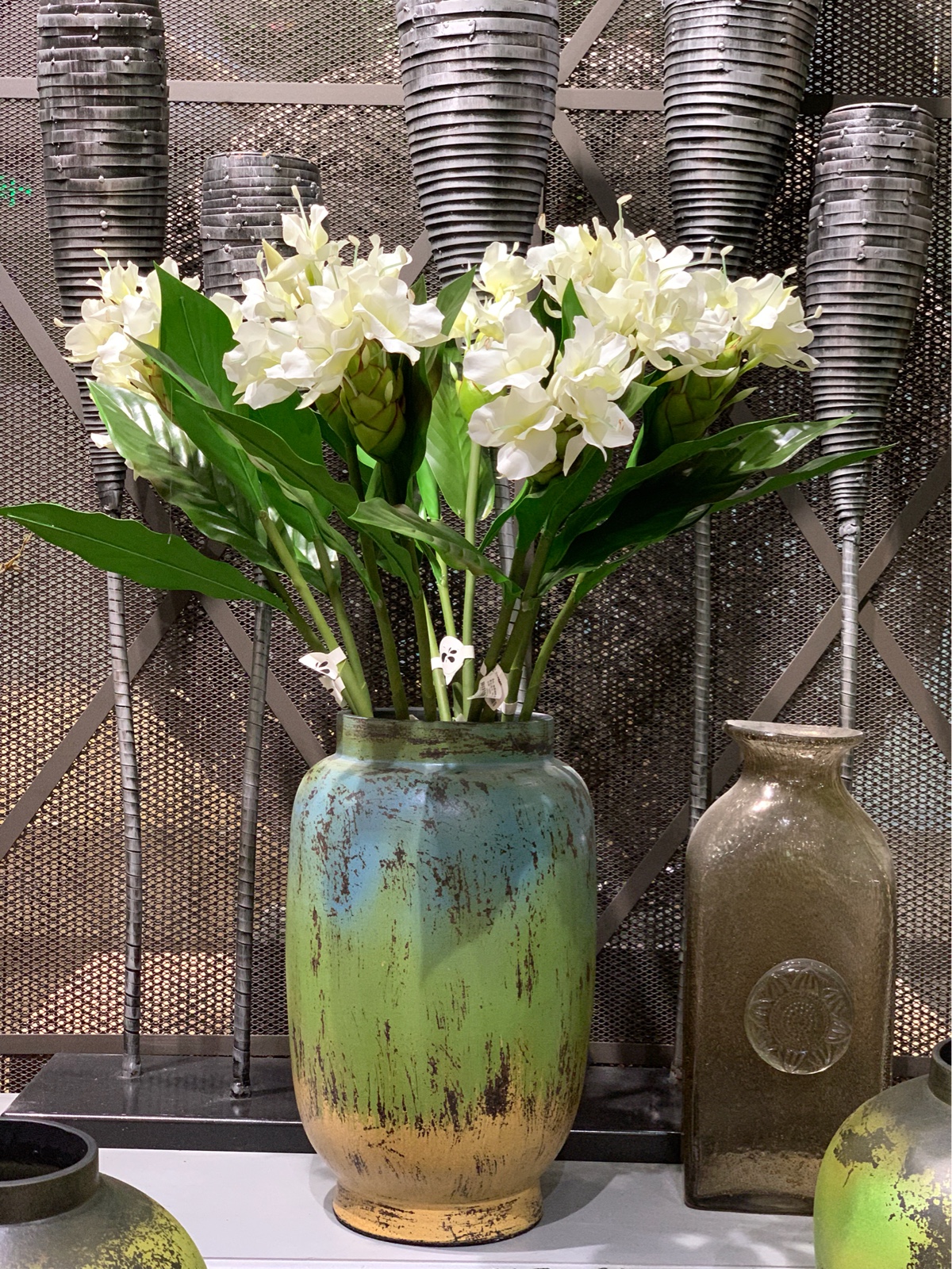 Simulated White Butterfly Ginger Flower Modern Restaurant Living Room Model Room Bedroom Hotel Floral Decoration Ornaments