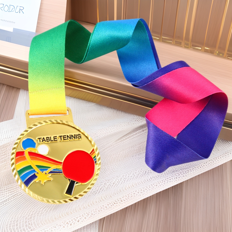 Tenis de mesa, baloncesto, fútbol, bádminton, competición deportiva escolar, premios, medallas de metal, lista de producción