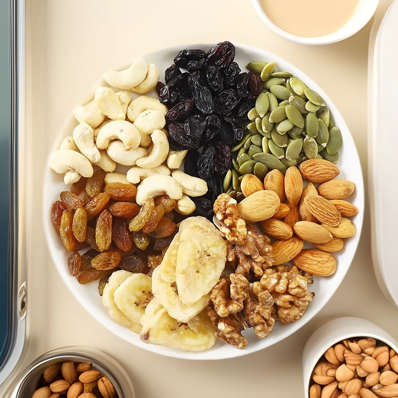 Ежедневная обработка орехов и сухофруктов, смесь орехов в маленьких пакетиках, полезные и питательные закуски для беременных и детей, популярные онлайн-снеки.