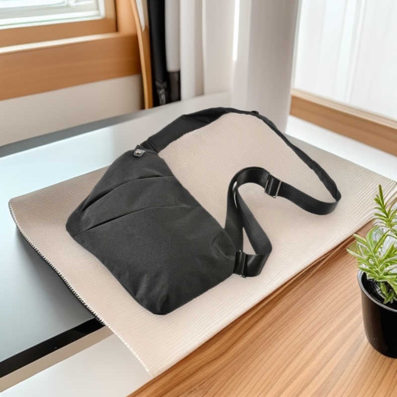 厂家直供男士挎包牛津布2021新款街头潮流黑色单肩包链条元素斜挎