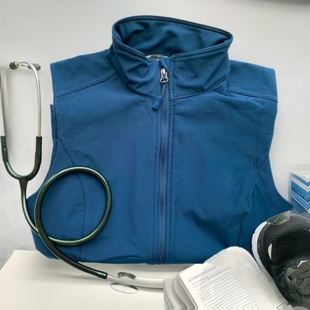 Customized Nurse Workwear Vest Soft Shell Outdoor Soft Shell Polar Fleece Vest Fleece Windproof Vest