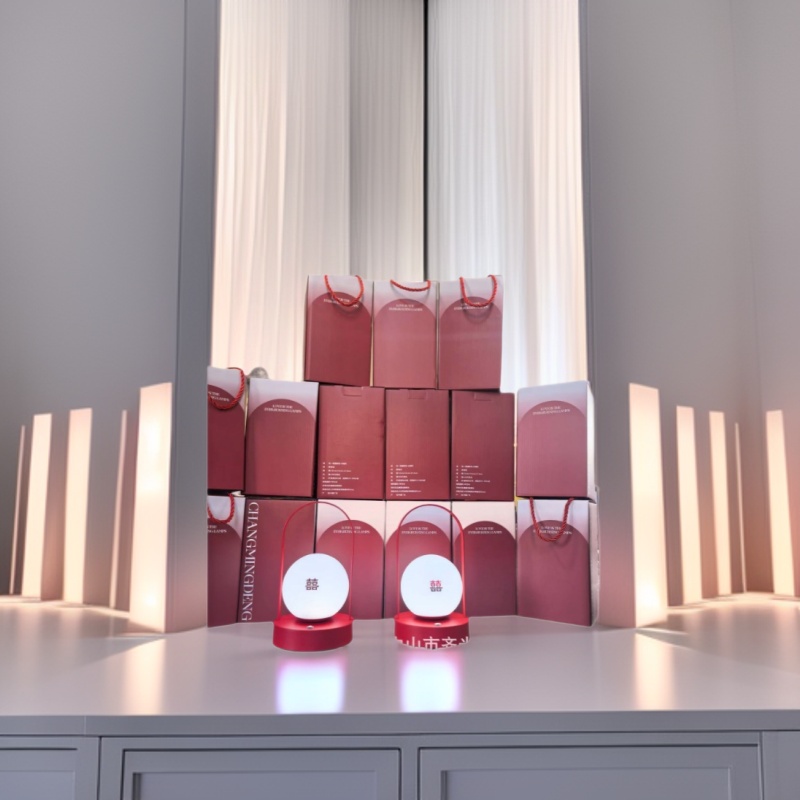 Lámpara de escritorio portátil creativa dormitorio lámpara de cabezal de cama sala de bodas un par de lámparas rojas brillanes regalos de boda luz de atmósfera