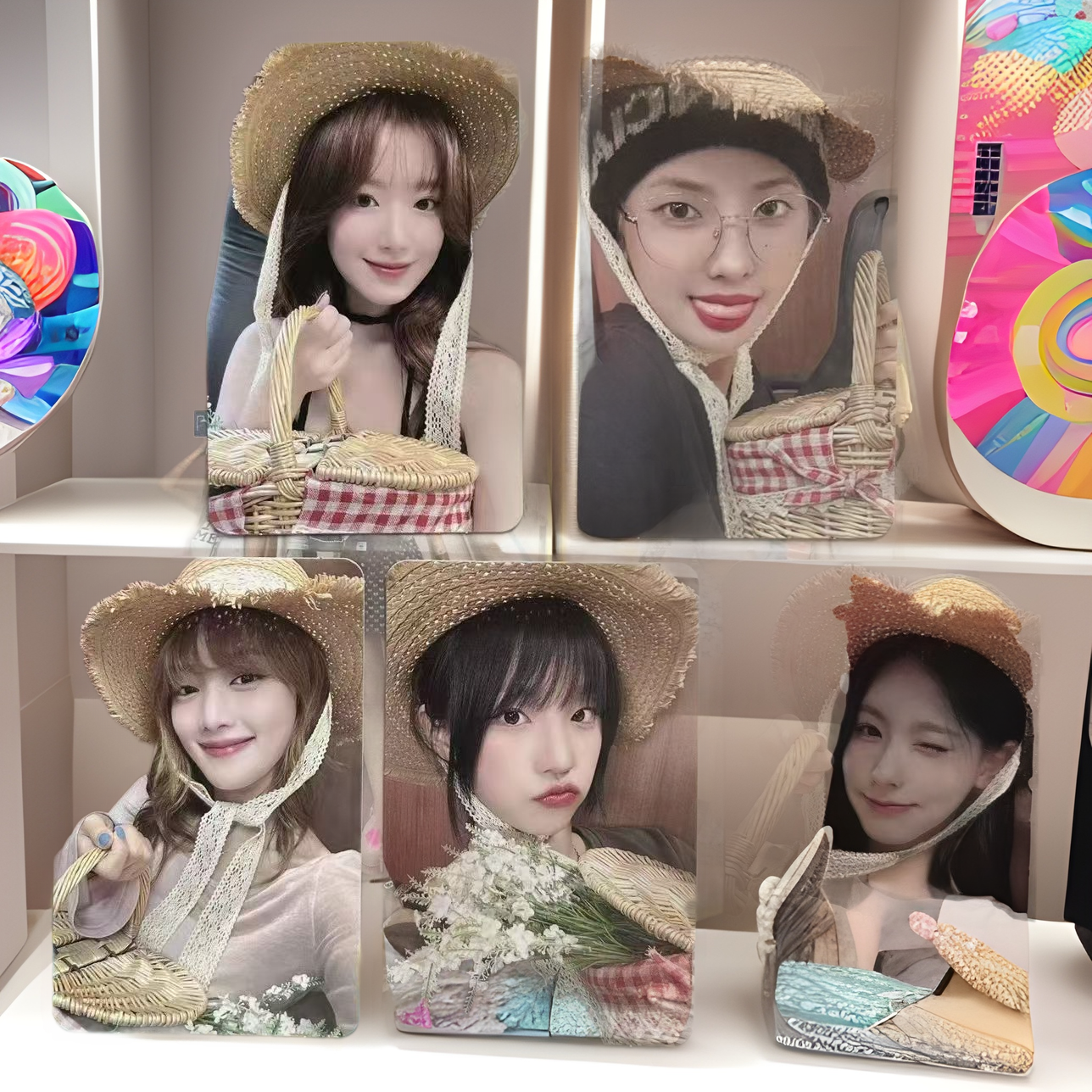 Gidle Women's Group Surrounding Small Card Song Yuqi Minnie Ye Shuhua Zhao Meiyan Xiaojuan ins Wind Three-inch Decorative Small Card