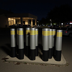 �S��ֱ�N�T�F·�Ϻ�ɫ�r���ײ����·�F��܇��܇������