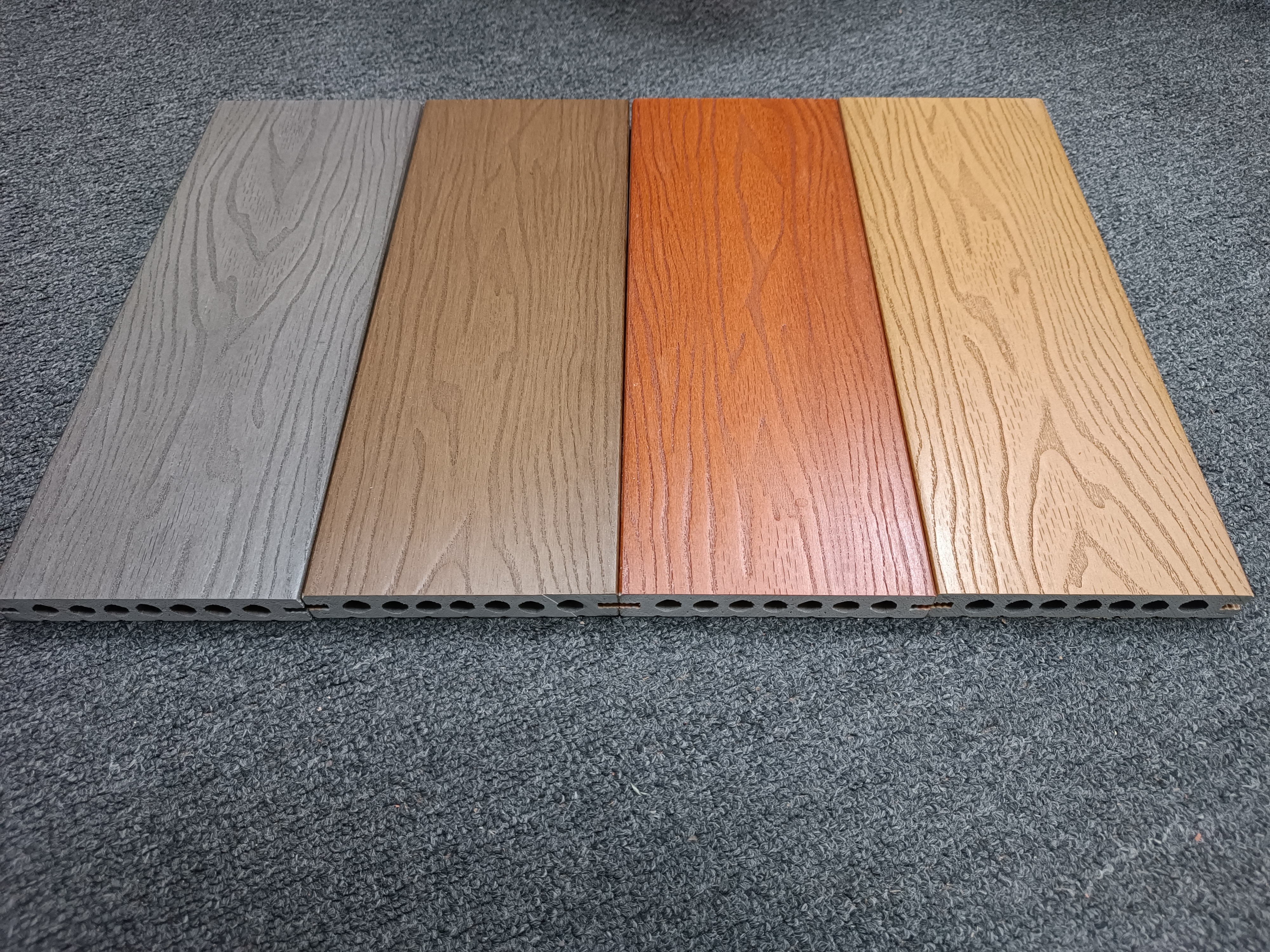 PVC 3세대 공압출 목재 바닥재(안뜰 및 테라스에 권장되는 고품질)