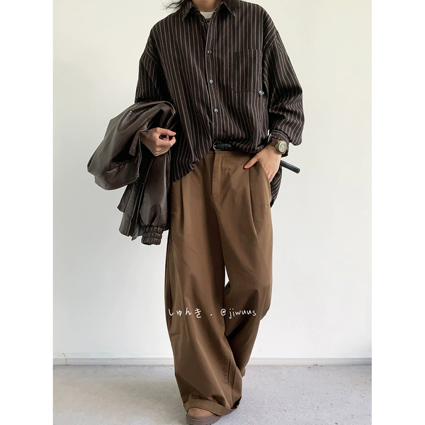 Colored mannequin head, trousers