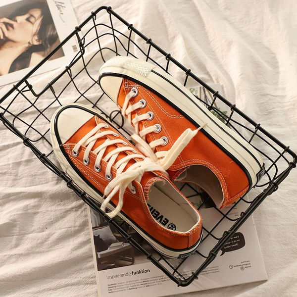 Orange women's code is a big size