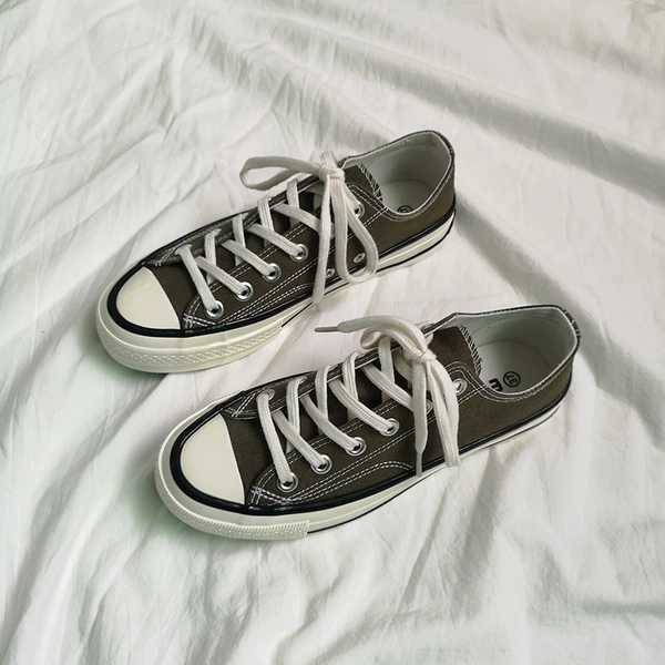 Olive green low gang women's code is a big size