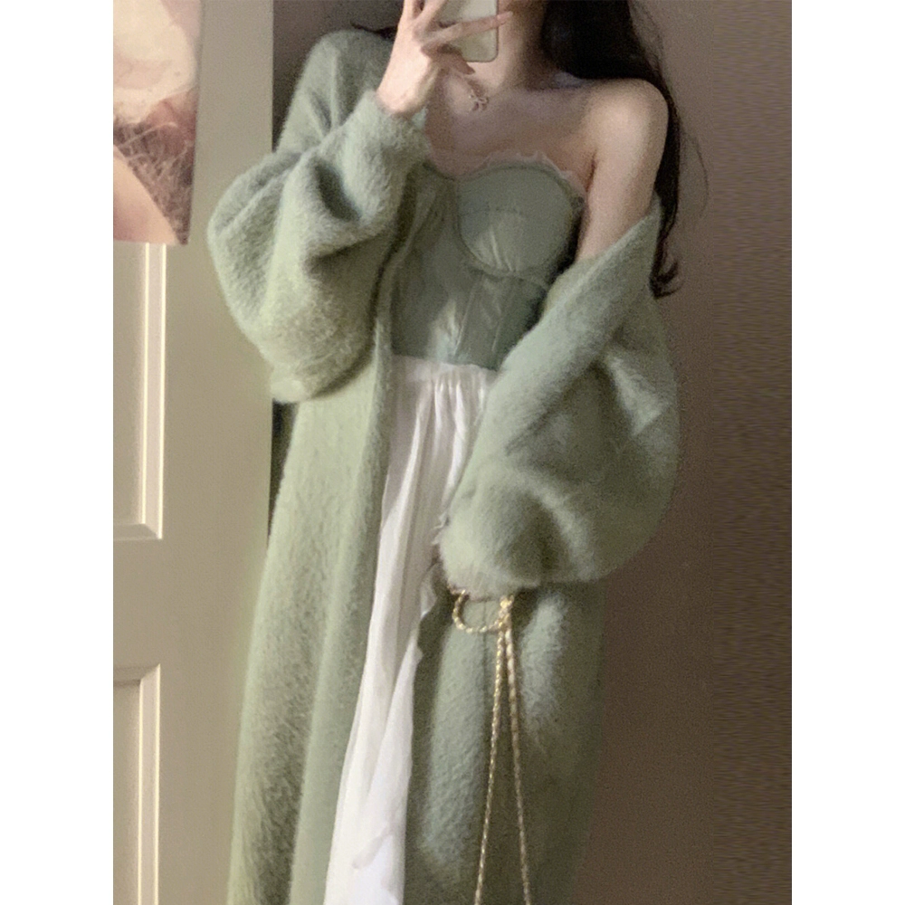 White velvet cardigan, long sweater, cashmere demi-season jacket, bathrobe, mid-length
