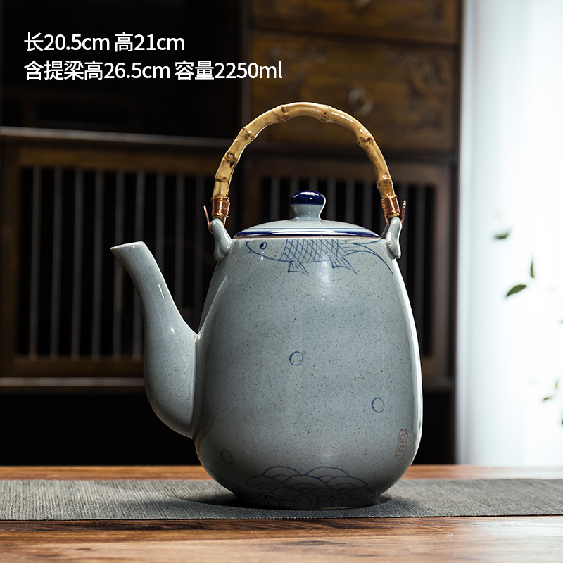 レストランのホテル用陶磁器ティーポットには、フィルター付きの大きな梁ポットがあります。|undefined