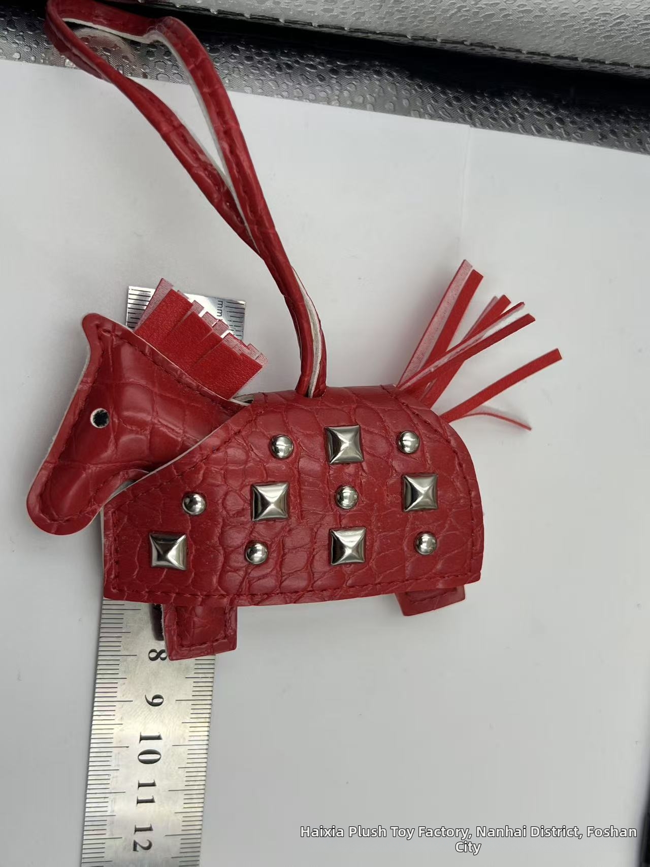 Handmade Riveted Warhorse Pendant Keychain Leather Bag Charm New Style_voghion.com