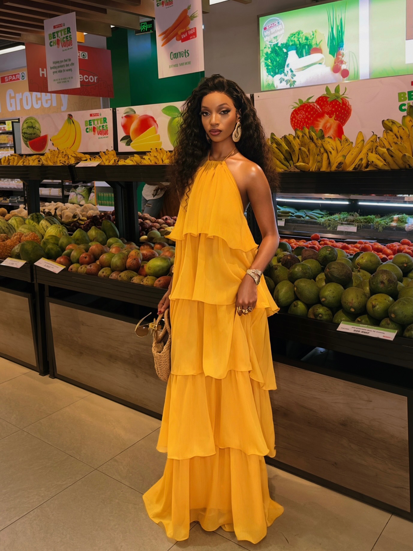 Yellow Halter Neck Backless Dress For Women With High-End Layered Ruffles American Style Long Resort Style Dress_ecoleips.com