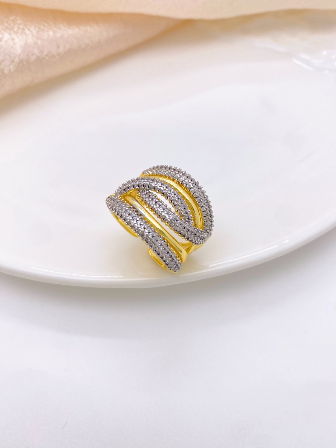 Wholesale Jewelry Exaggerated Geometric Copper Zircon 18K Gold Plated Mixed Metal Plating Inlay Open Rings display picture 4