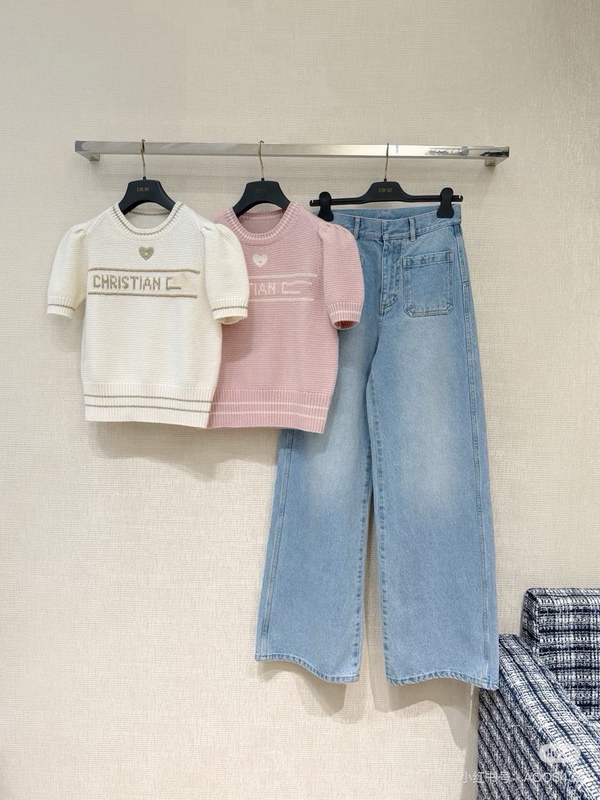 D Brand Heart Letter Short-Sleeve Sweater for Women, Youthful Niche Knit Top, French Style T-Shirt