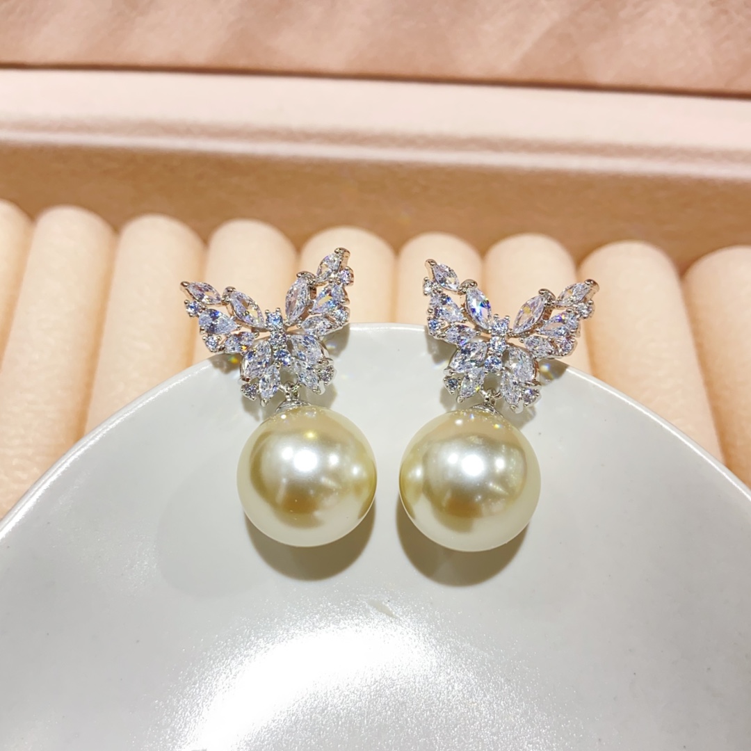 丽银饰品2025爆款珍珠花朵耳环甜美韩版时尚925银针女气质耳饰