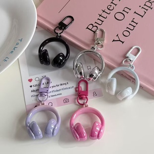 Minimalist Sweet Cool 3D Earphone Keychain Pendant Creative Cool Style Bag Earphone Accessory Best Friend Gift