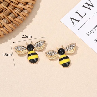 New diamond ornaments small Bee pendant handmade diy pendant earrings accessories cartoon girl necklace accessories