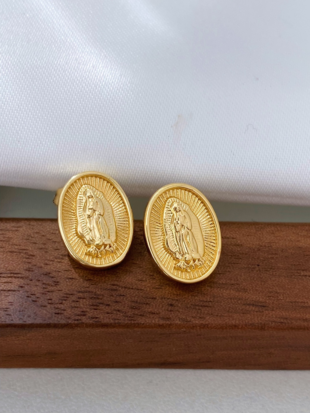 All Seasons Season 1 Pair Retro Classic Style Virgin Mary Our Lady Of Guadalupe Copper Ear Studs