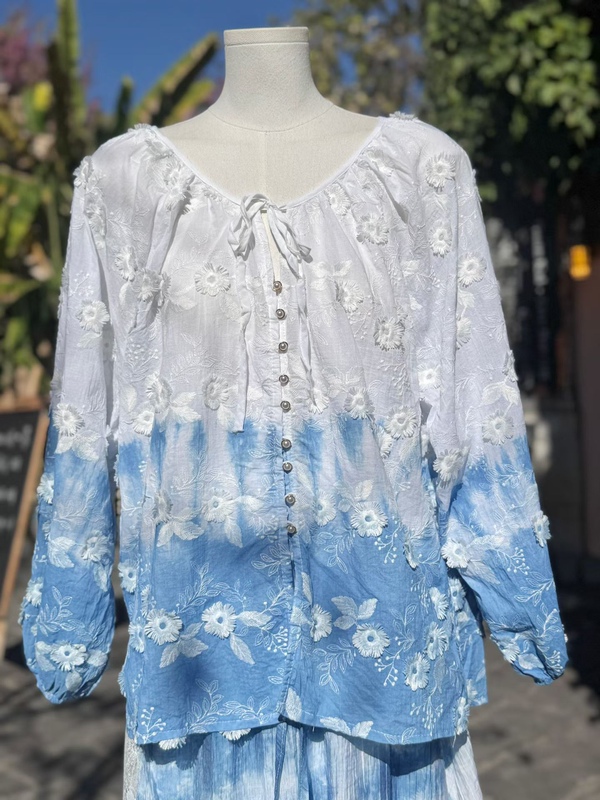 French-Style Chic Embroidered Shirt Tops for Women, Spring and Autumn Design, Niche Loose-Fitting Tie-Up Sun-Protective Cardigan Jacket French-Style Chic Embroidered Shirt Tops for Women, Spring and Autumn Design, Niche Loose-Fitting Tie-Up Sun-Protective Cardigan Jacket