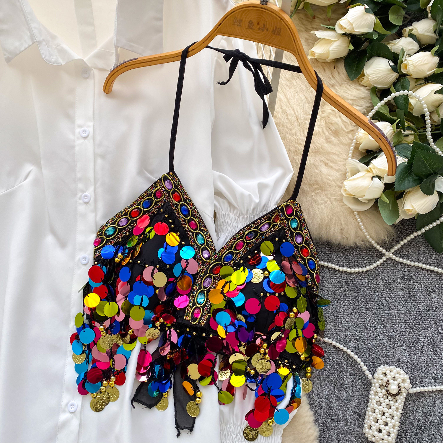 Sophisticated Sequined Camisole Blouse With Lantern Sleeves_voghion.com