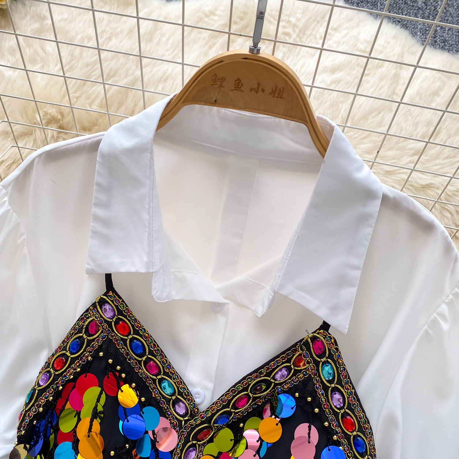 Sophisticated Sequined Camisole Blouse With Lantern Sleeves_voghion.com