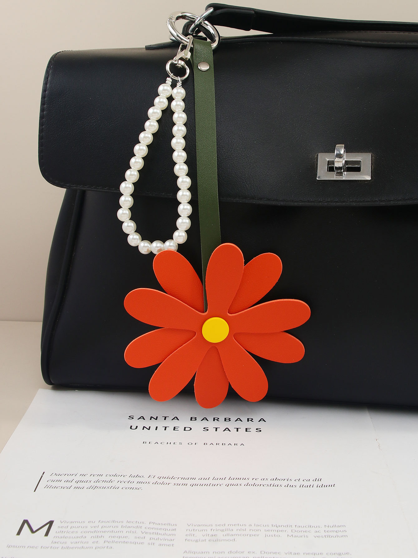 Flower Pearl Chain Keychain Bag Accessory With Daisy Pendant_voghion.com